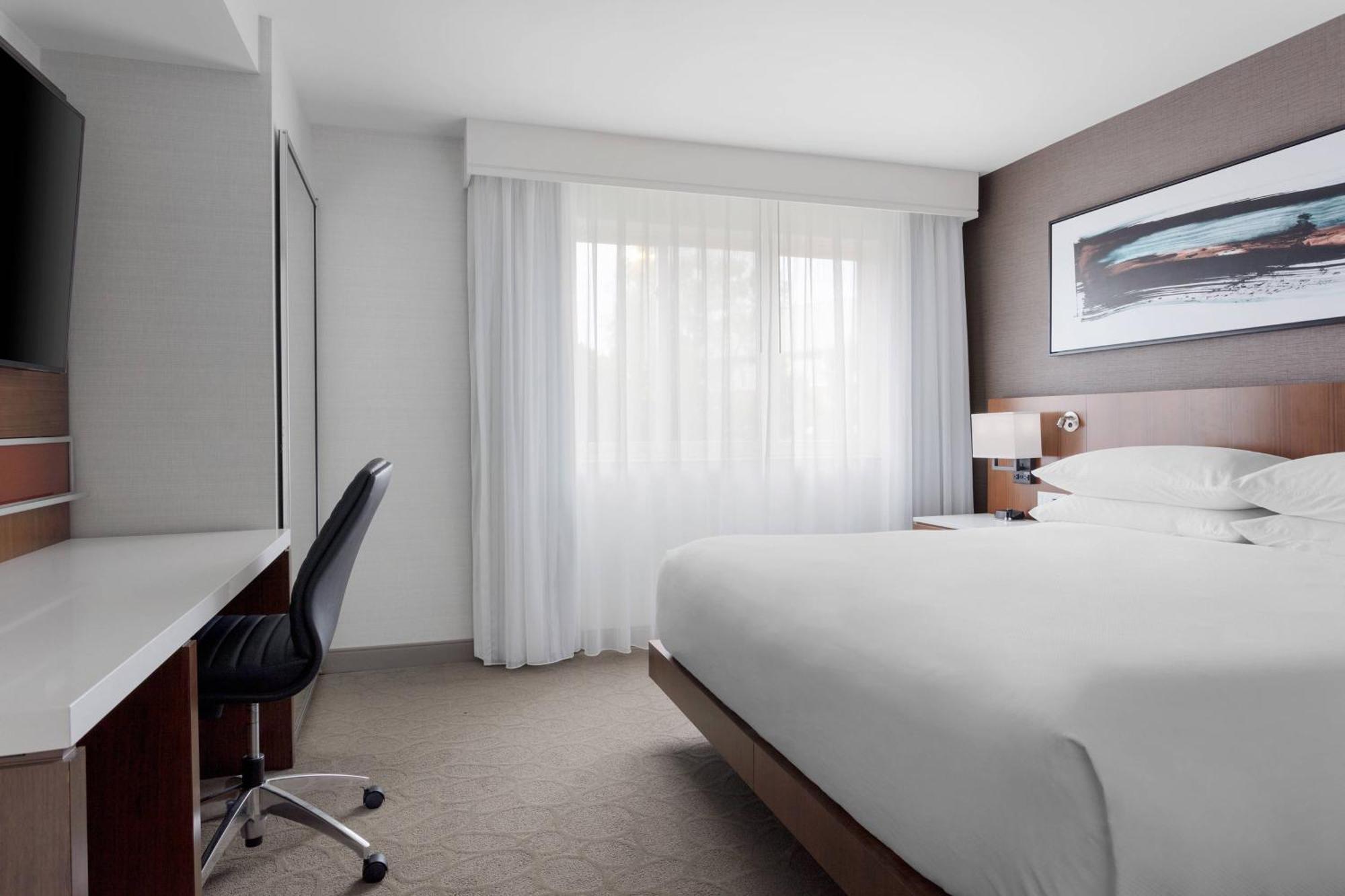 เดลต้า โฮเต็ล บาย แมริออท เบอร์ลิงตัน Hotel ภายนอก รูปภาพ
