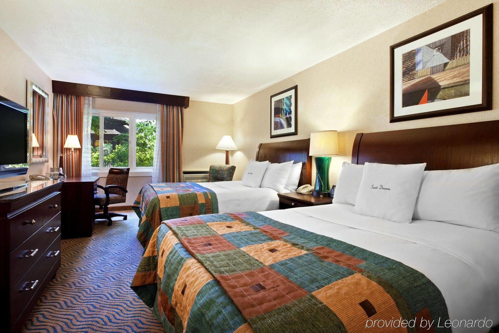 เดลต้า โฮเต็ล บาย แมริออท เบอร์ลิงตัน Hotel ภายนอก รูปภาพ