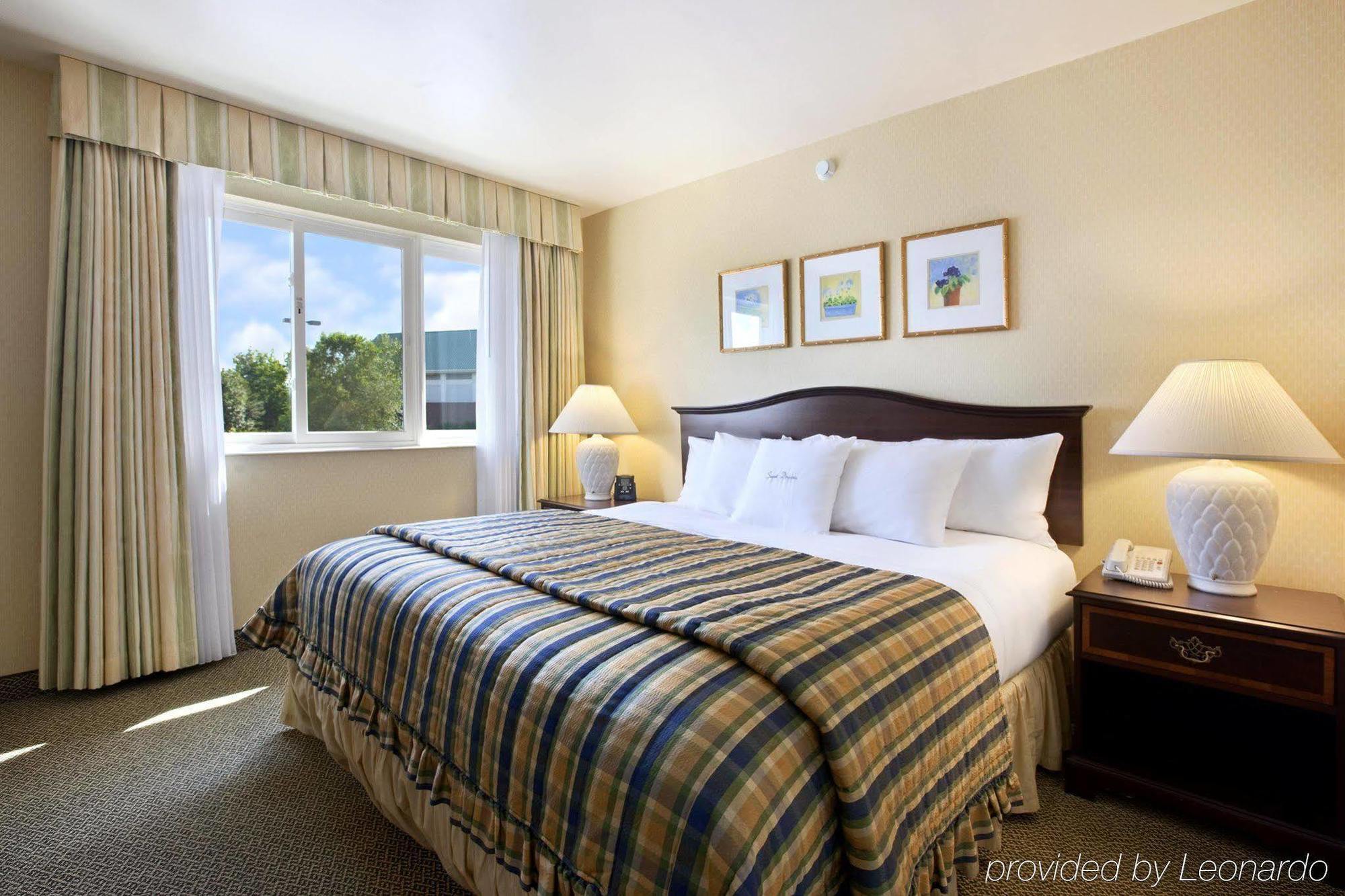 เดลต้า โฮเต็ล บาย แมริออท เบอร์ลิงตัน Hotel ภายนอก รูปภาพ